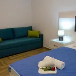 珀丽卡提斯旅馆 4*