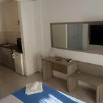 珀丽卡提斯旅馆 招待所 4*