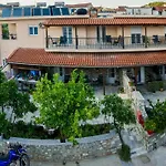 珀丽卡提斯旅馆 招待所
