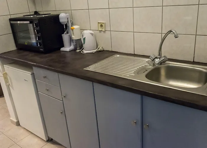 בית הארחה Polykratis 4*