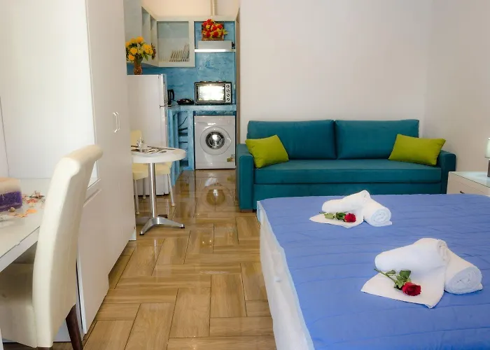 Polykratis בית הארחה