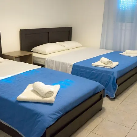 πολυκράτης Πανσιόν Σκιάθος Πόλη