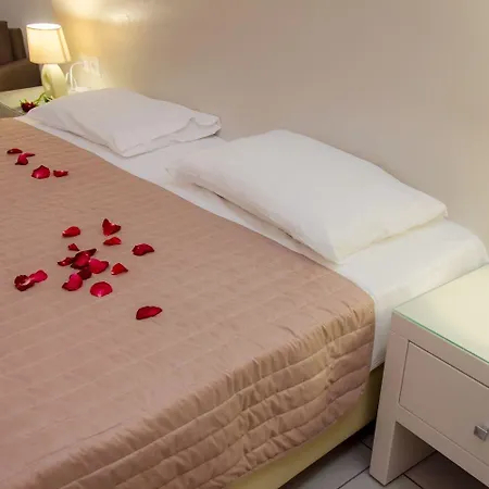Guest house Polykratis Skiathos Town