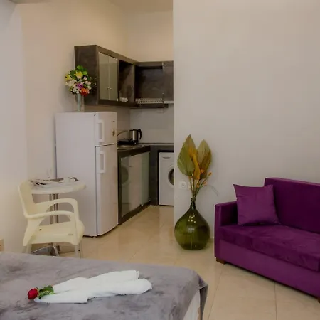 πολυκράτης Πανσιόν 4*