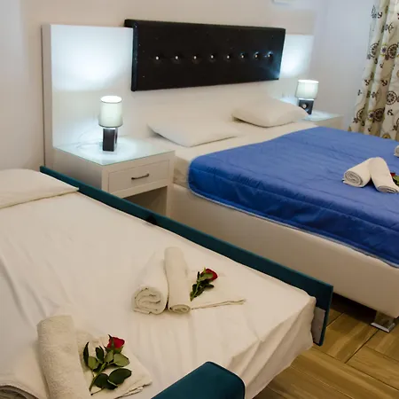 Polykratis Skiathos Town