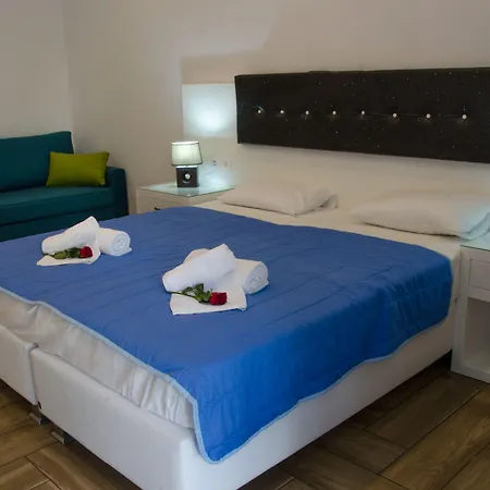 Guest house Polykratis 4*