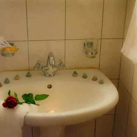 πολυκράτης 4*