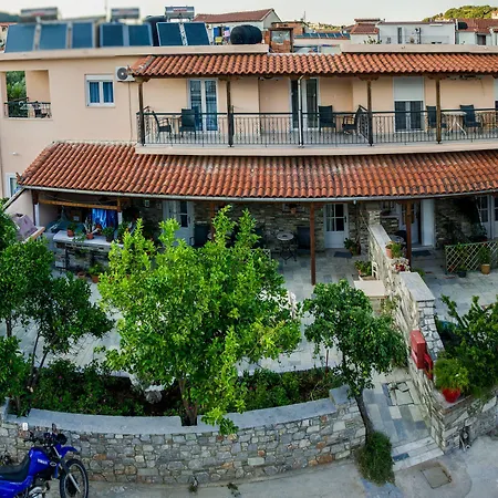 πολυκράτης Πανσιόν