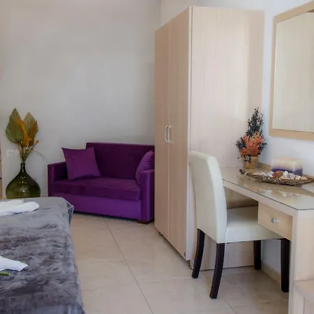 Guest house Polykratis