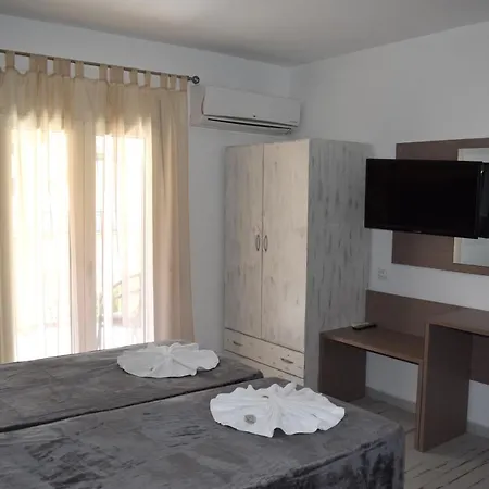 Polykratis Skiathos Town