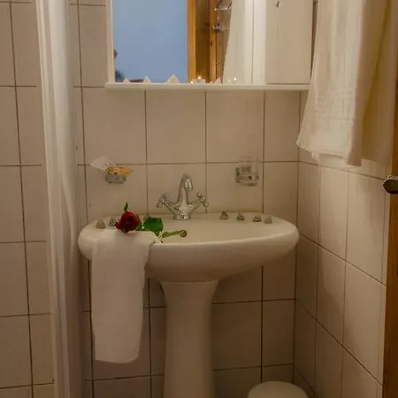 Polykratis Guest house Skiathos Town