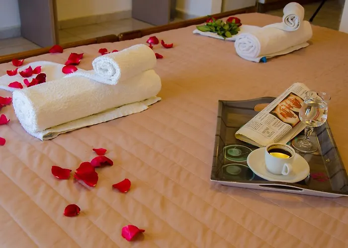 Polykratis Guest house Skiathos Town