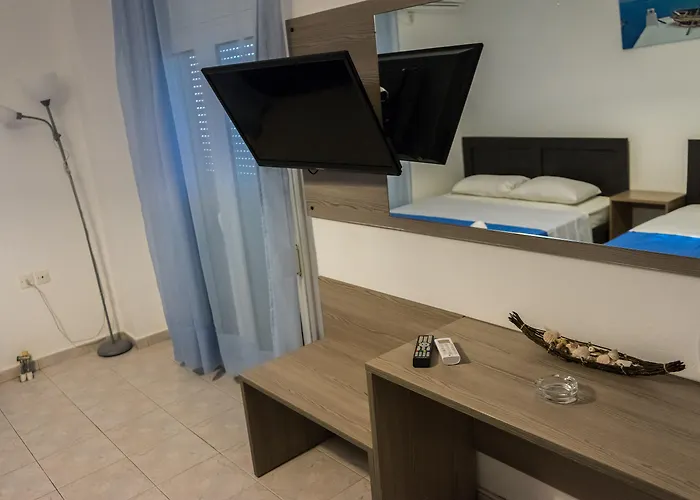 Polykratis Guest house 4*