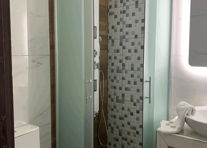 Polykratis Guest house 4*