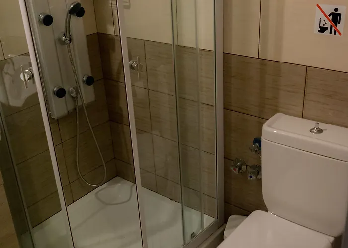 Guest house Polykratis 4*